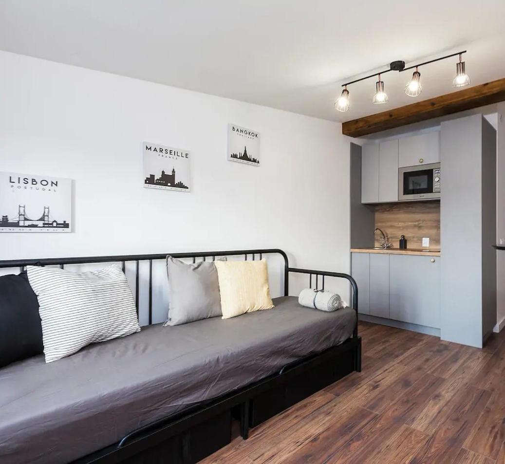 Book Fabryczna Apartment *