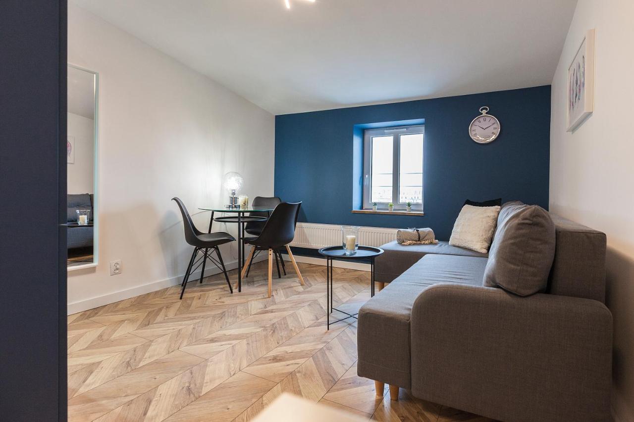 Apartment Book Fabryczna Lodz (Lodz)
