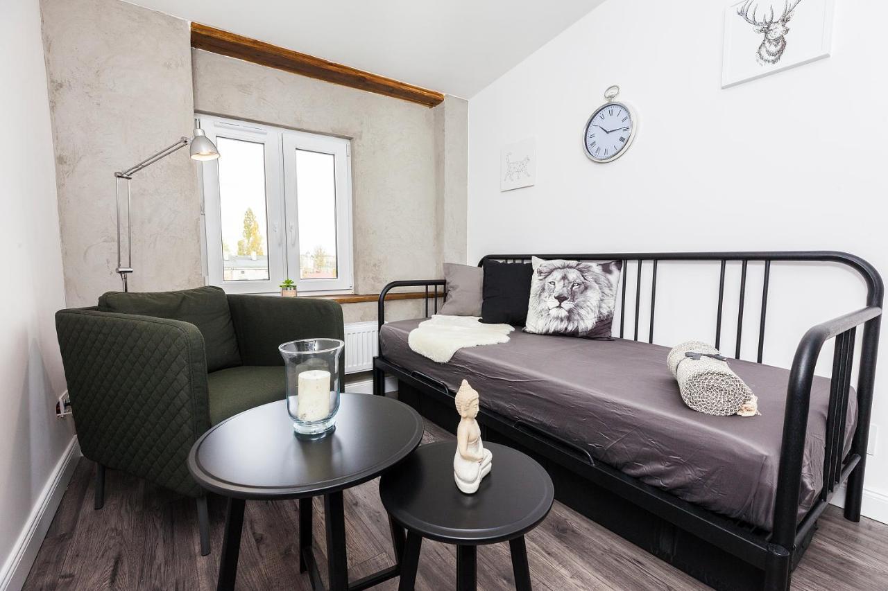 Apartment Book Fabryczna